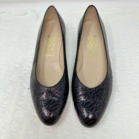 Ferragamo Kitten Heels- Size 8.5 - Picture 3 of 14